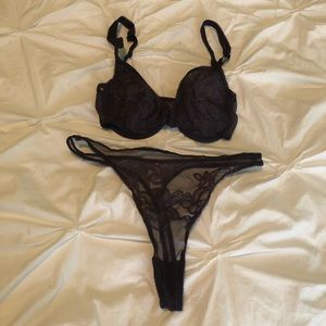 Victoria’s Secret Purple Netted Bra/Thong Set